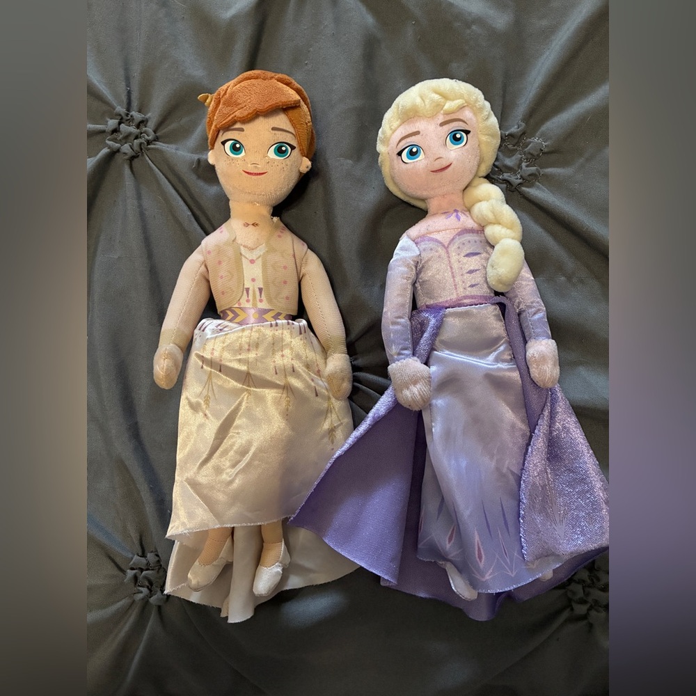 FROZEN PLUSH - Elsa + Anna